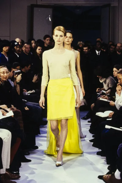 Look 75